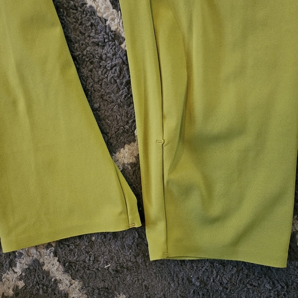 ZYIA Pistachio Green Luxe Active Leggings. Size 12 - Picture 4 of 8
